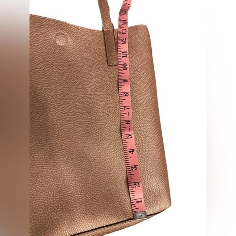 Rose metallic pink faux leather medium size shoulder tote bag w pink inside EUC
